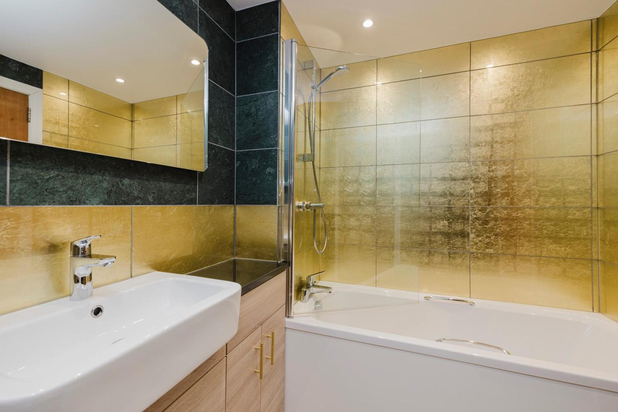 Joivy Stylish Apartment With Balcony In Old Town Единбург Екстериор снимка